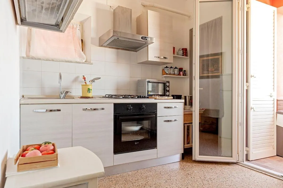 Red House - View Of The Hills Apartment Terricciola